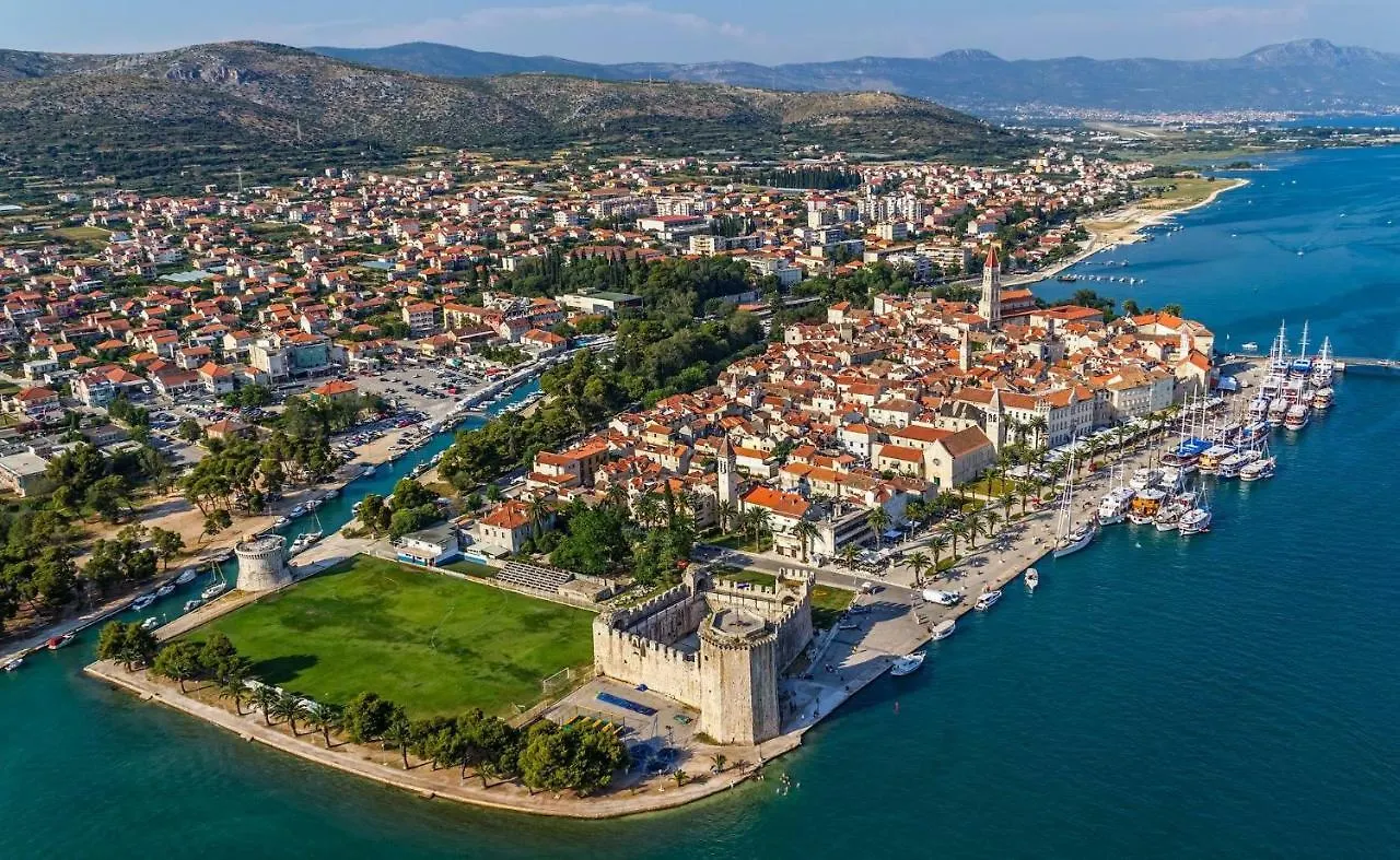 Apartment Ferias Trogir