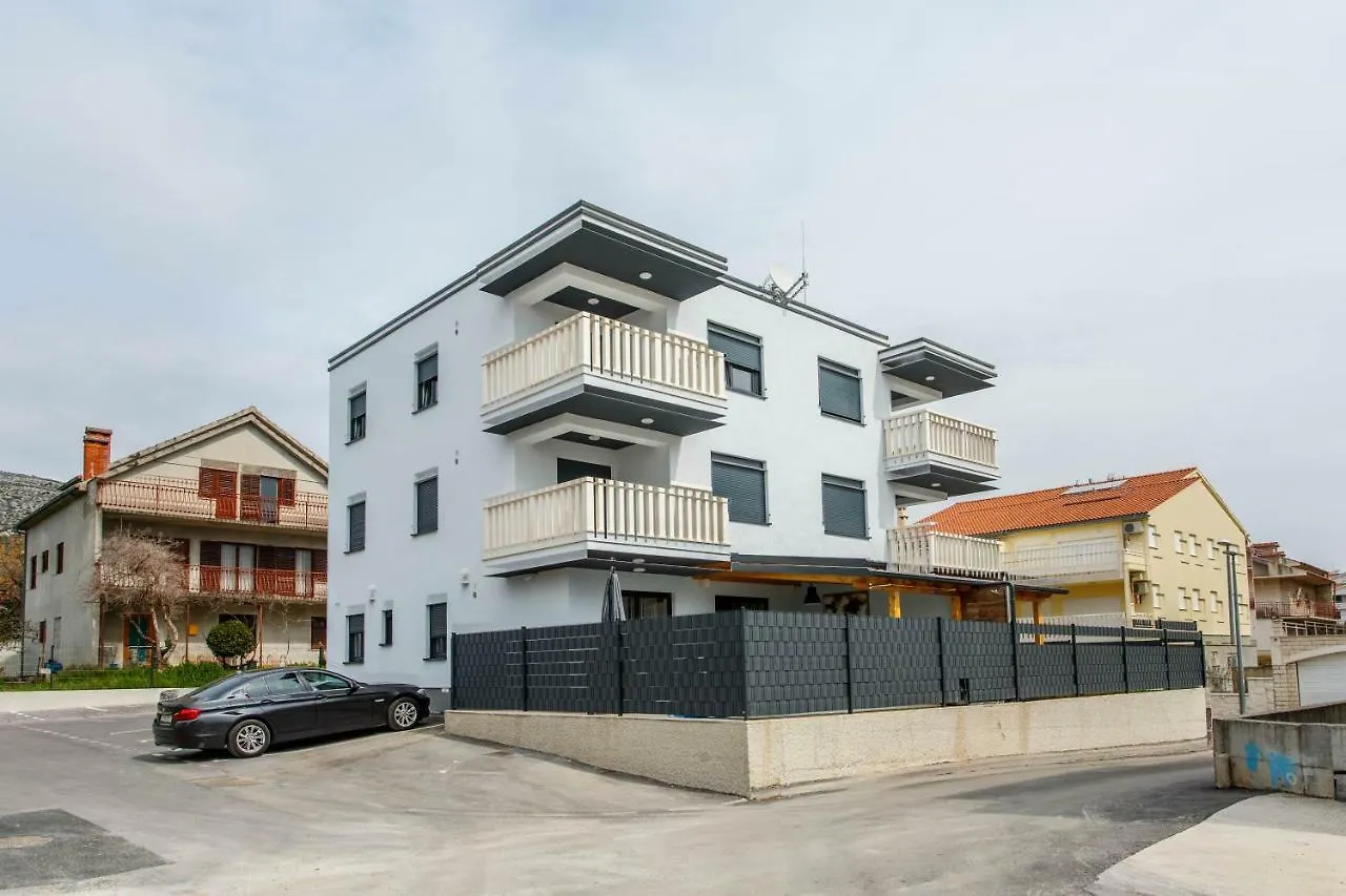 Apartment Ferias Trogir