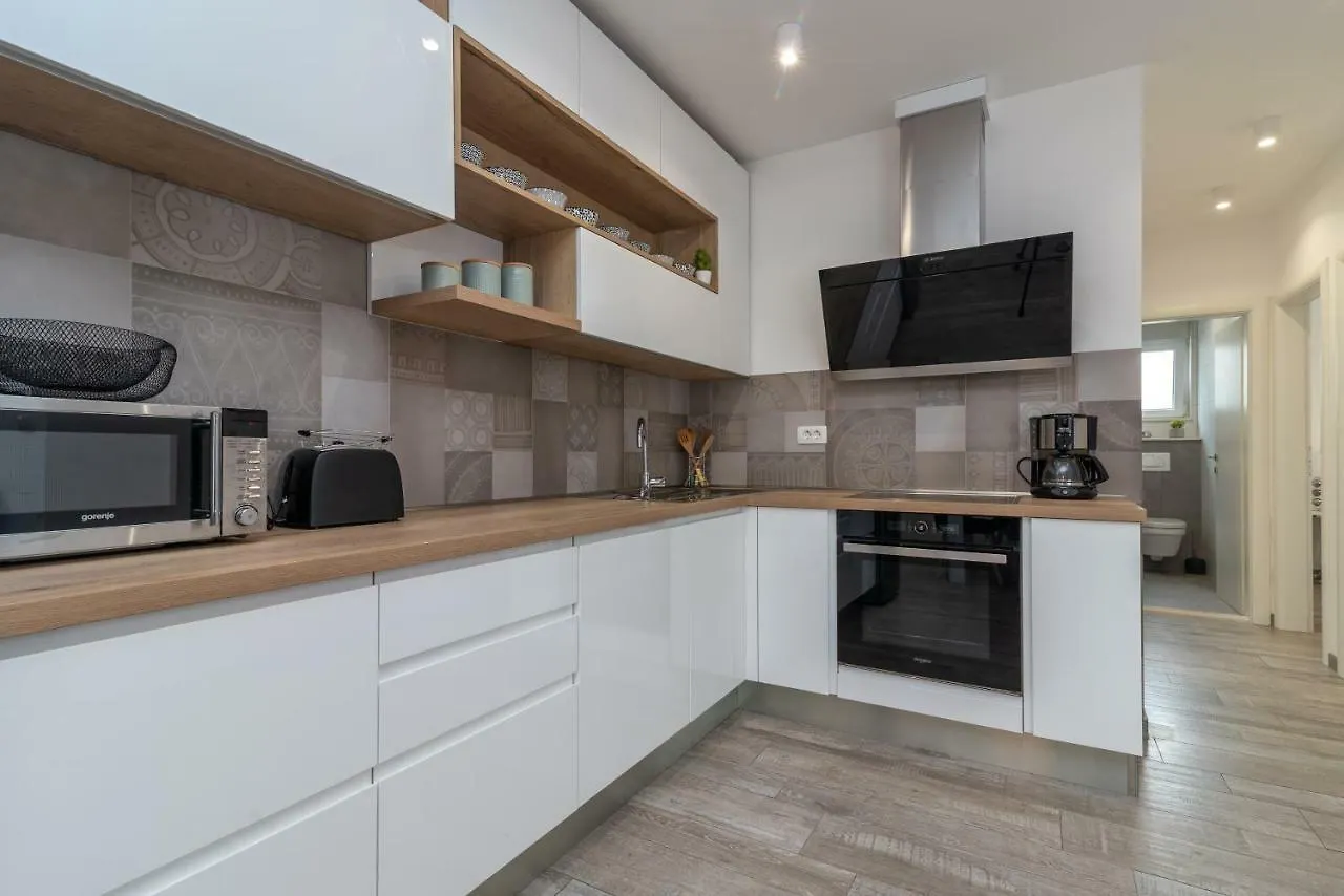 Apartment Ferias Trogir