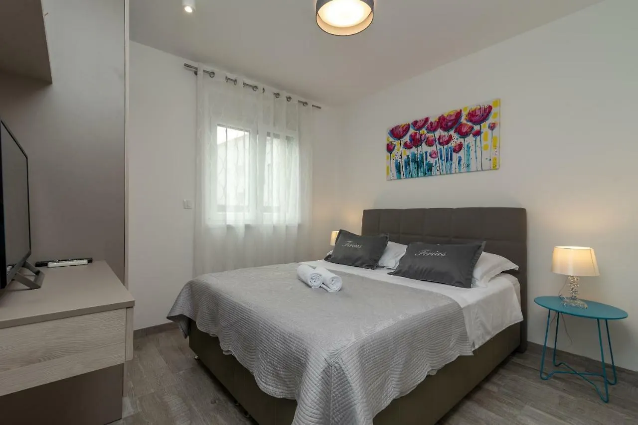 Apartment Ferias Trogir