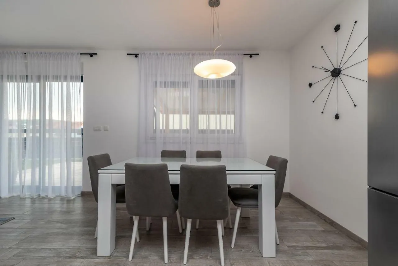 Apartment Ferias Trogir 0*,  Croatia